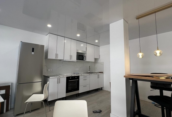 Resale - Apartment / flat - Torrevieja - Playa de La Acequion