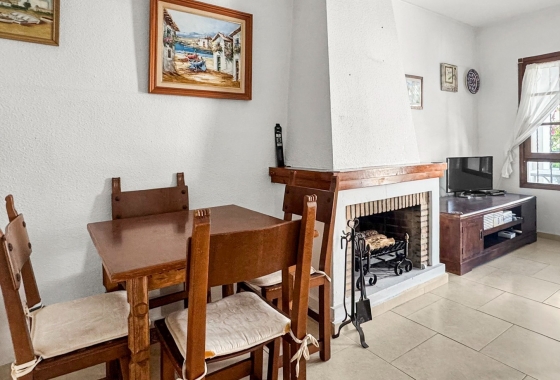 Resale - Bungalow - Torrevieja - Nueva Torrevieja - Aguas Nuevas