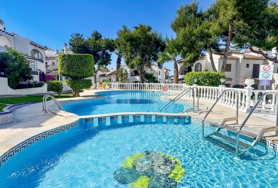 Resale - Bungalow - Torrevieja - Nueva Torrevieja - Aguas Nuevas