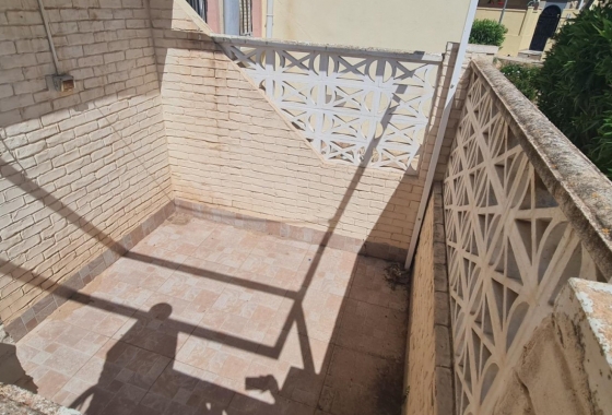 Resale - Bungalow - Torrevieja - Nueva Torrevieja - Aguas Nuevas
