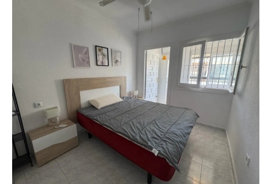 Rynek Wtórny - Bungalow - Torrevieja - Nueva Torrevieja - Aguas Nuevas