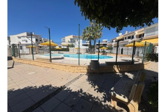 Rynek Wtórny - Bungalow - Torrevieja - Nueva Torrevieja - Aguas Nuevas