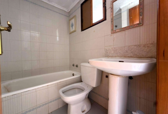 Reventa - Estudio - Torrevieja - La Siesta - El Salado -  Torreta