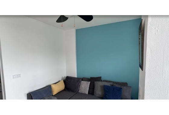 Reventa - Estudio - La Mata