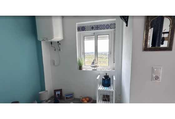 Reventa - Estudio - La Mata