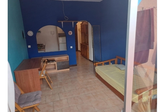 Reventa - Estudio - Torrevieja - Centro