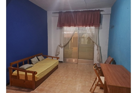 Reventa - Estudio - Torrevieja - Centro