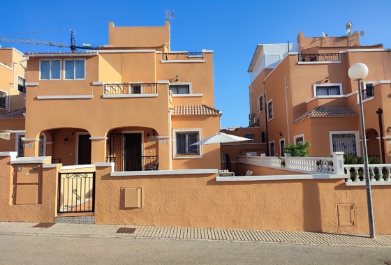 Resale - Detached villa - Orihuela Costa - Los Altos