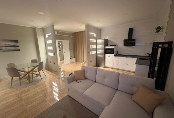 Rynek Wtórny - Studio - Torrevieja - Torrevieja - Playa de los Locos