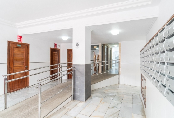 Reventa - Apartamento / piso - Torrevieja - PLAYA LOS LOCOS