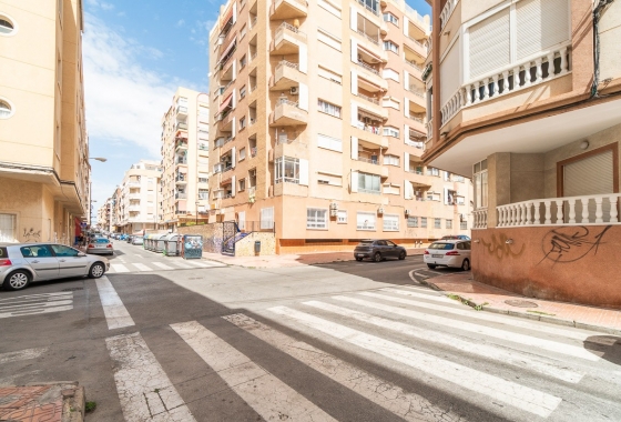 Reventa - Apartamento / piso - Torrevieja - PLAYA LOS LOCOS