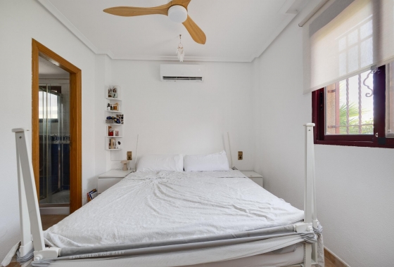 Resale - Villa - Elche Pedanías - La Marina