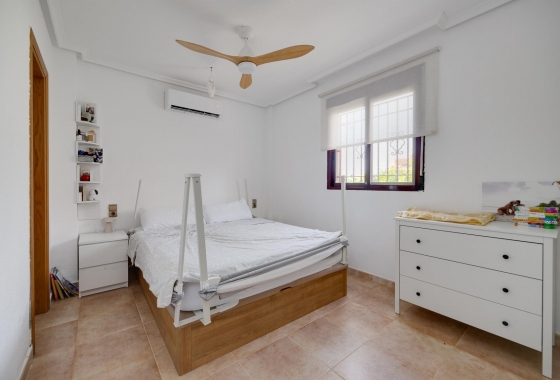 Resale - Villa - Elche Pedanías - La Marina