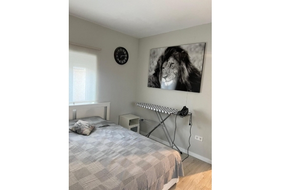 Resale - House - Guardamar del Segura