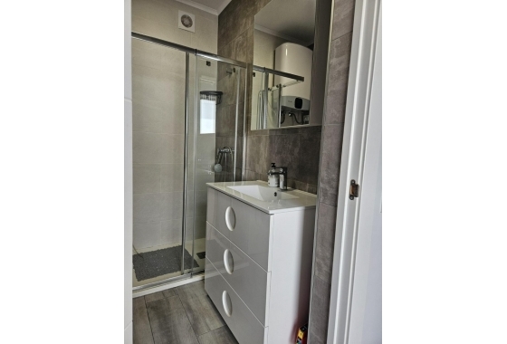 Resale - House - Guardamar del Segura