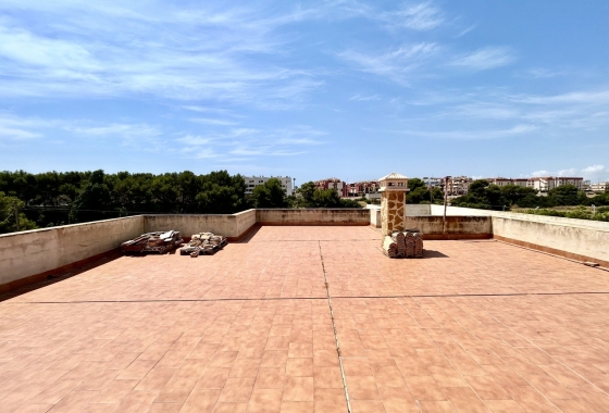 Resale - Villa - Orihuela Costa - La Zenia