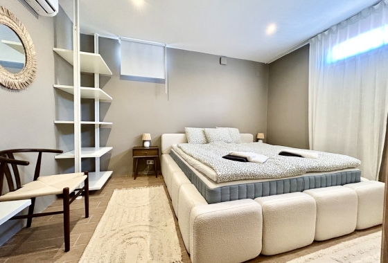Resale - Villa - Orihuela Costa - La Zenia