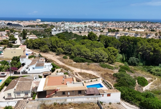Resale - Villa - Orihuela Costa - La Zenia