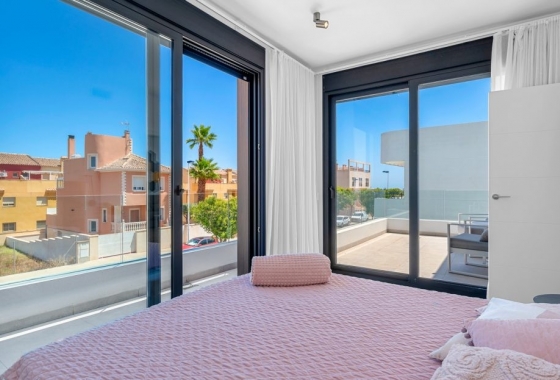 Reventa - Villa - Guardamar del Segura - Urbanizaciones