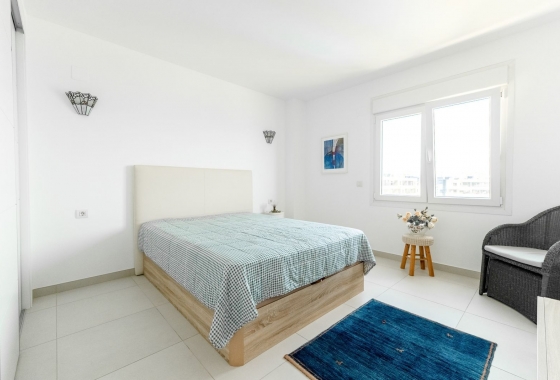 Resale - Apartment / flat - Punta Prima