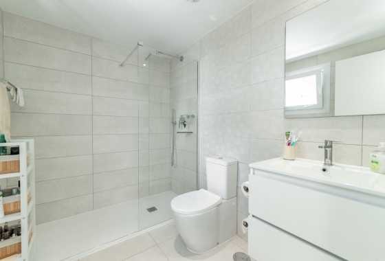 Resale - Apartment / flat - Punta Prima