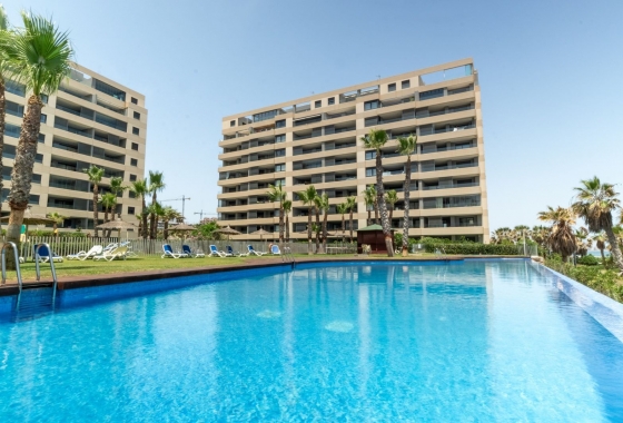Resale - Apartment / flat - Punta Prima