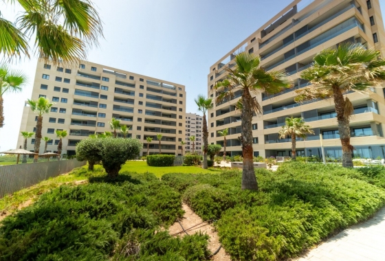 Resale - Apartment / flat - Punta Prima