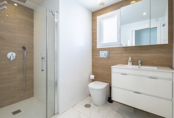 Resale - Apartment / flat - Torrevieja -  Urbanization