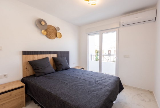 Reventa - Casa Adosada - Torrevieja - Los Balcones