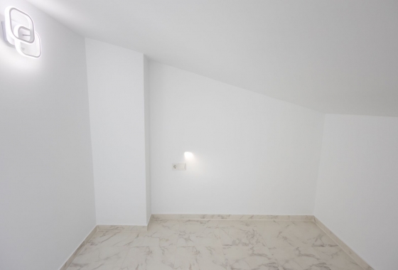 Reventa - Casa Adosada - Torrevieja - Los Balcones
