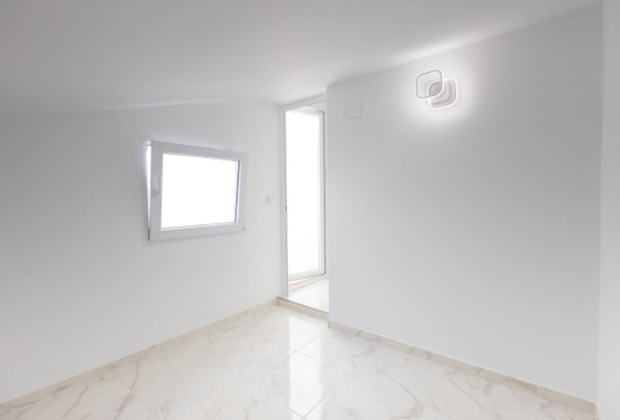 Reventa - Casa Adosada - Torrevieja - Los Balcones