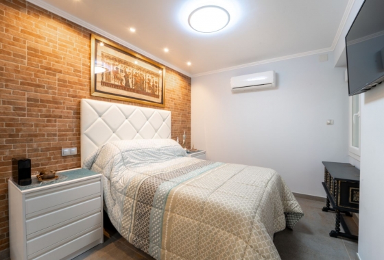 Reventa - Apartamento / piso - Torrevieja - Centro