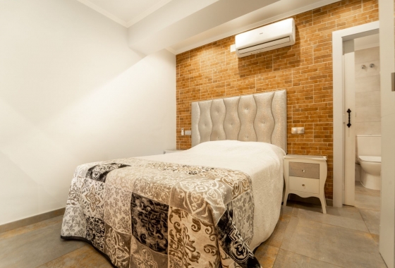 Reventa - Apartamento / piso - Torrevieja - Centro