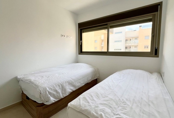 Resale - Apartment / flat - Villamartin