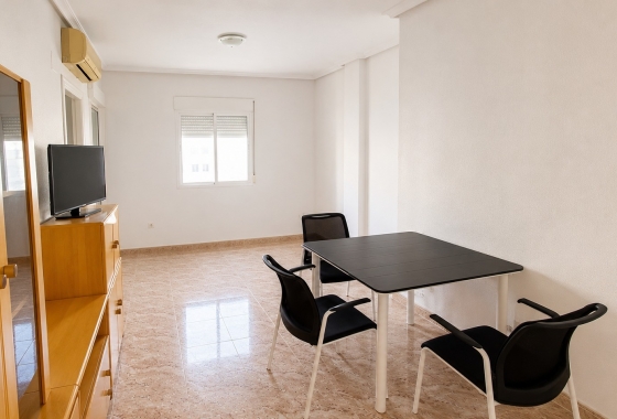 Resale - Apartment / flat - Torrevieja - CLUB NAUTICO TORREVIEJA