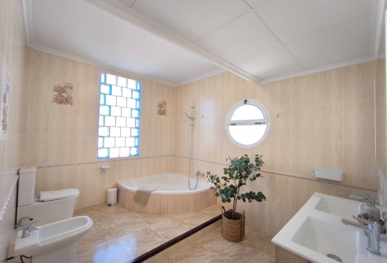 Reventa - Villa - Orihuela Costa - Los Dolses