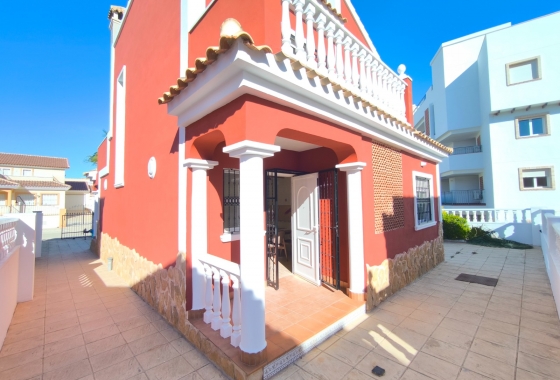 Reventa - Villa - Orihuela Costa - Los Dolses
