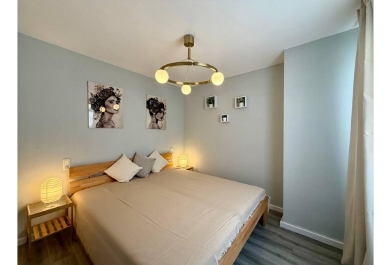 Resale - Apartment / flat - Torrevieja - Playa de los Locos