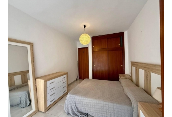 Resale - Apartment / flat - Torrevieja - Torrevieja - Playa de los Locos
