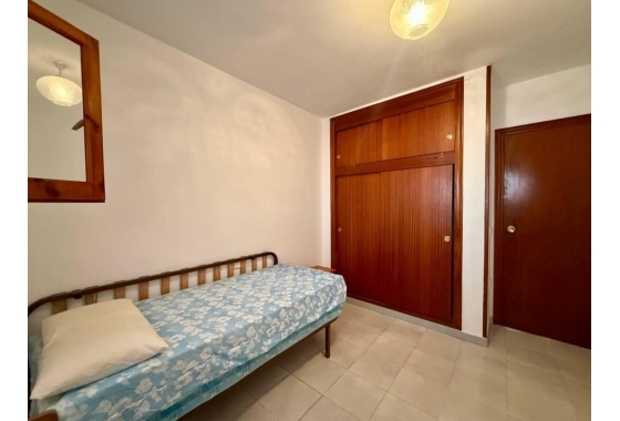 Resale - Apartment / flat - Torrevieja - Torrevieja - Playa de los Locos