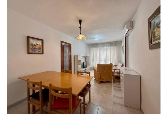 Resale - Apartment / flat - Torrevieja - Torrevieja - Playa de los Locos