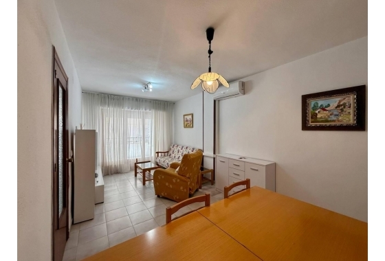 Resale - Apartment / flat - Torrevieja - Torrevieja - Playa de los Locos
