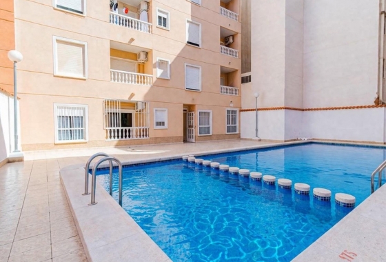 Resale - Apartment / flat - Torrevieja - Playa del Cura