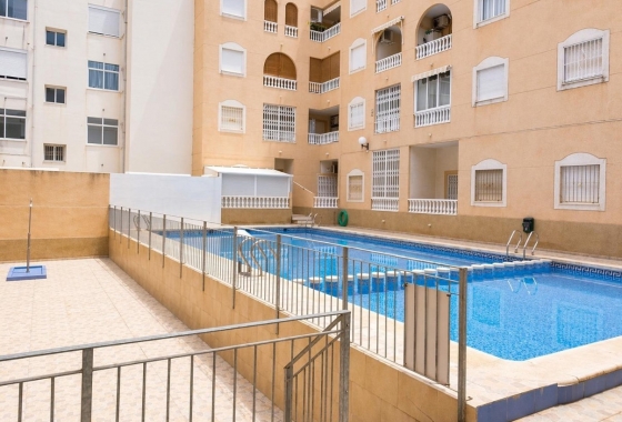 Resale - Apartment / flat - Torrevieja - Playa del Cura