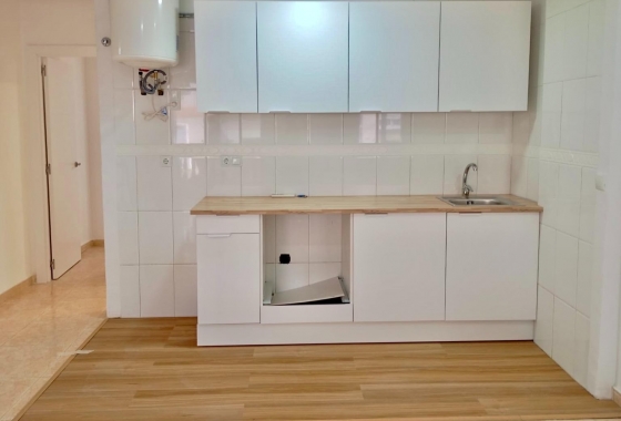 Resale - Apartment / flat - Torrevieja - Torrevieja - Playa del Cura