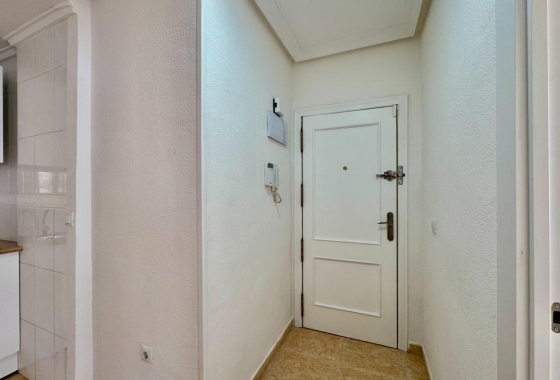 Resale - Apartment / flat - Torrevieja - Torrevieja - Playa del Cura