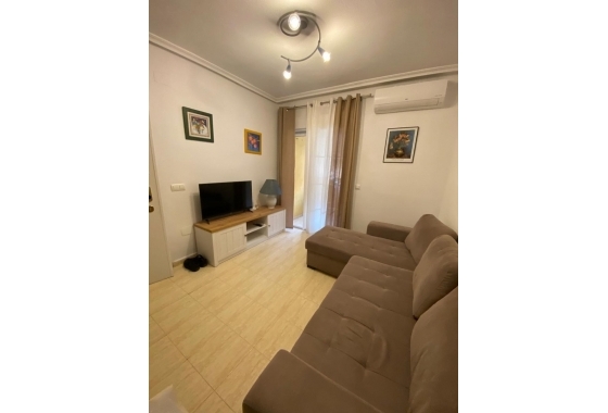 Resale - Apartment / flat - Torrevieja - Playa del Cura