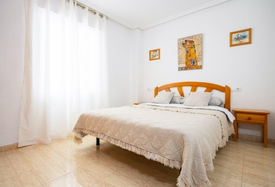 Resale - Apartment / flat - Torrevieja - Playa del Cura