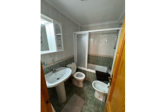 Resale - Apartment / flat - Torrevieja - Playa del Cura