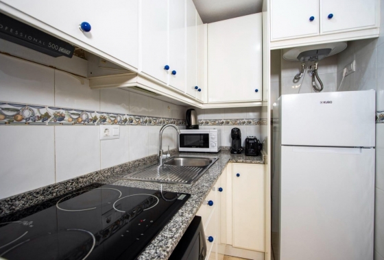 Resale - Apartment / flat - Torrevieja - Playa del Cura
